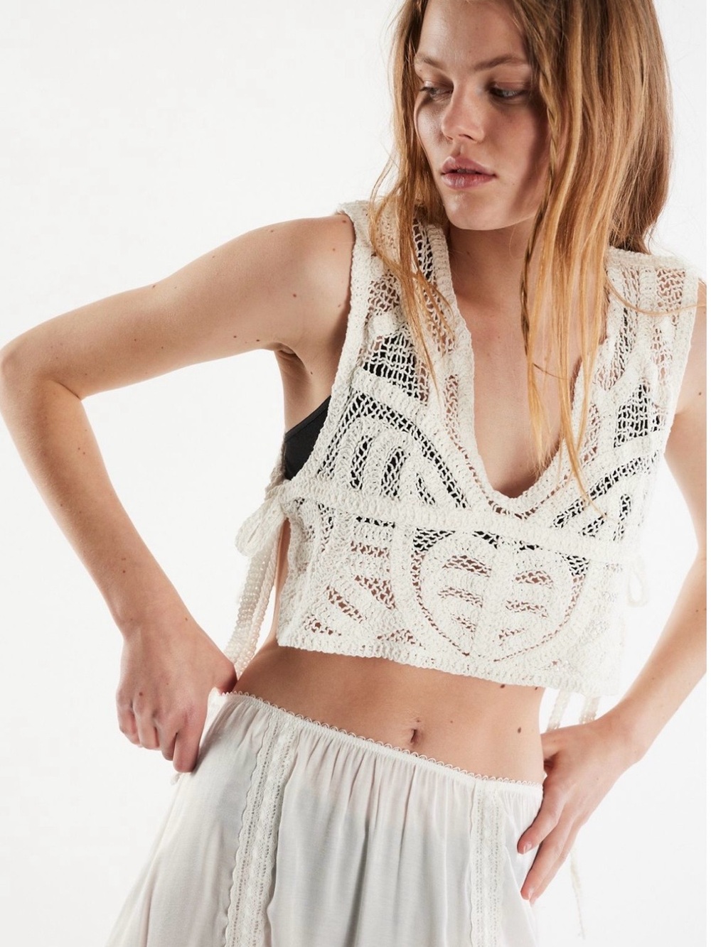 House of Harlow 1960 New Crochet Knit Crop Top / Poncho Top in Cream NWT